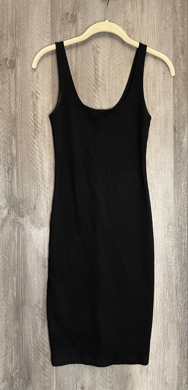 Forever 21 Black Bodycon Midi Dress S Scoop Neck Sleeveless Stretch LBD